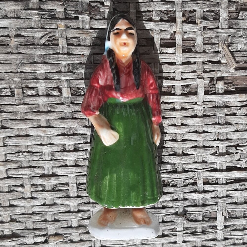 1960'S TENDER LEAF TEA "PEOPLES OF MANY LANDS"  FIGURINE #13